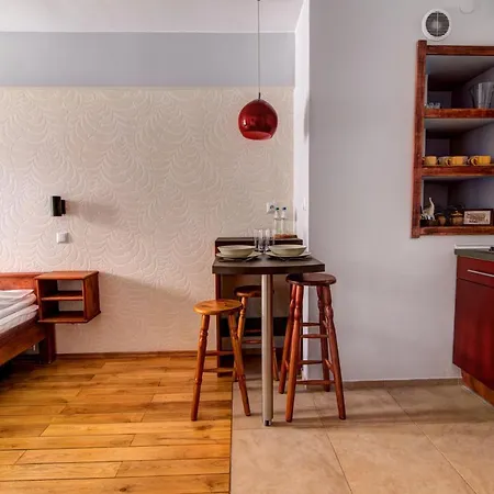 Centrum 62 Parking Daire Krynica Zdroj